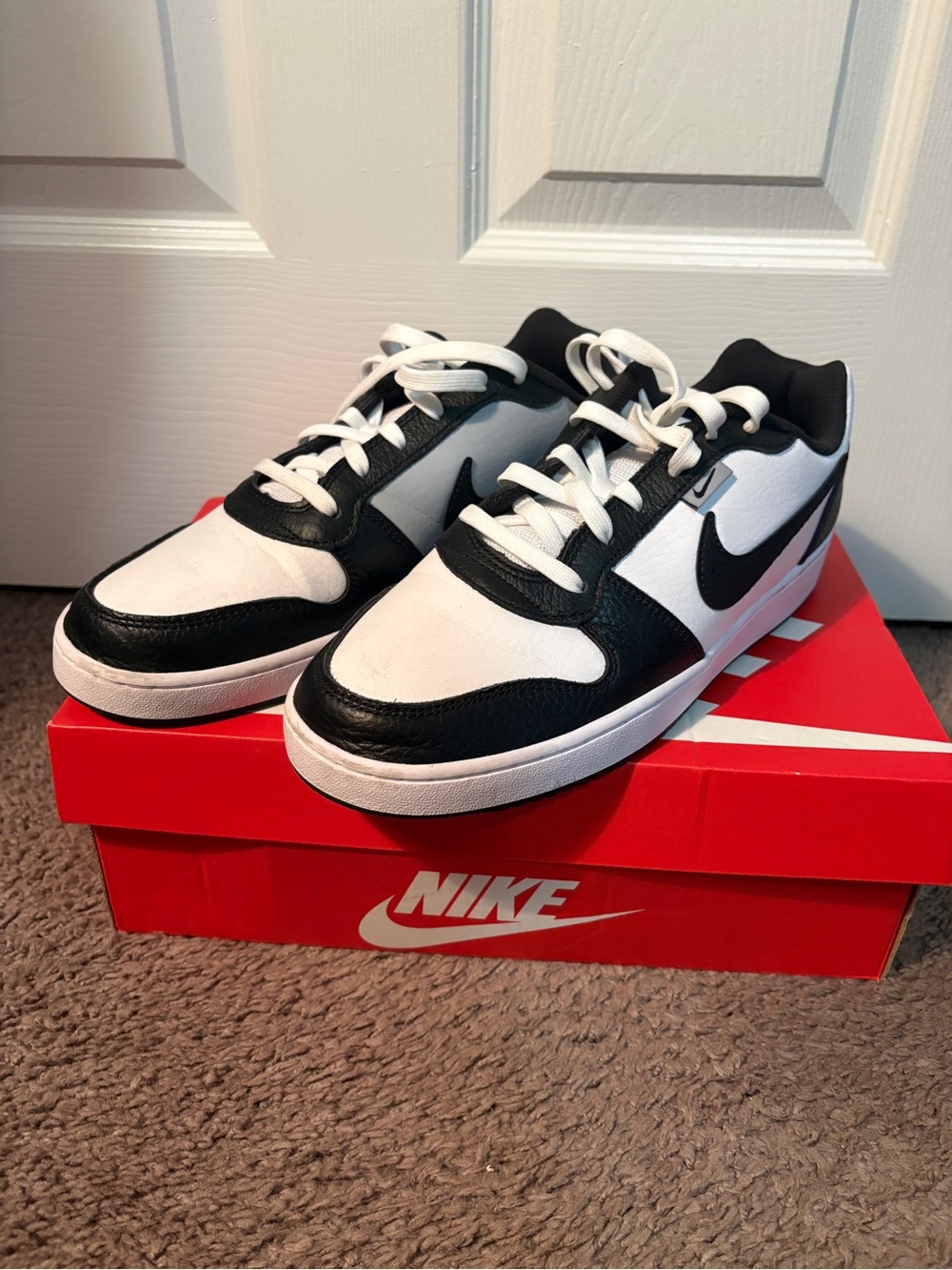 Nike Ebernon Low Premium Mens Black and White Low-Top Sneakers 10